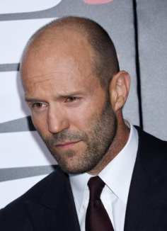 jason-statham-short-buzz-cut